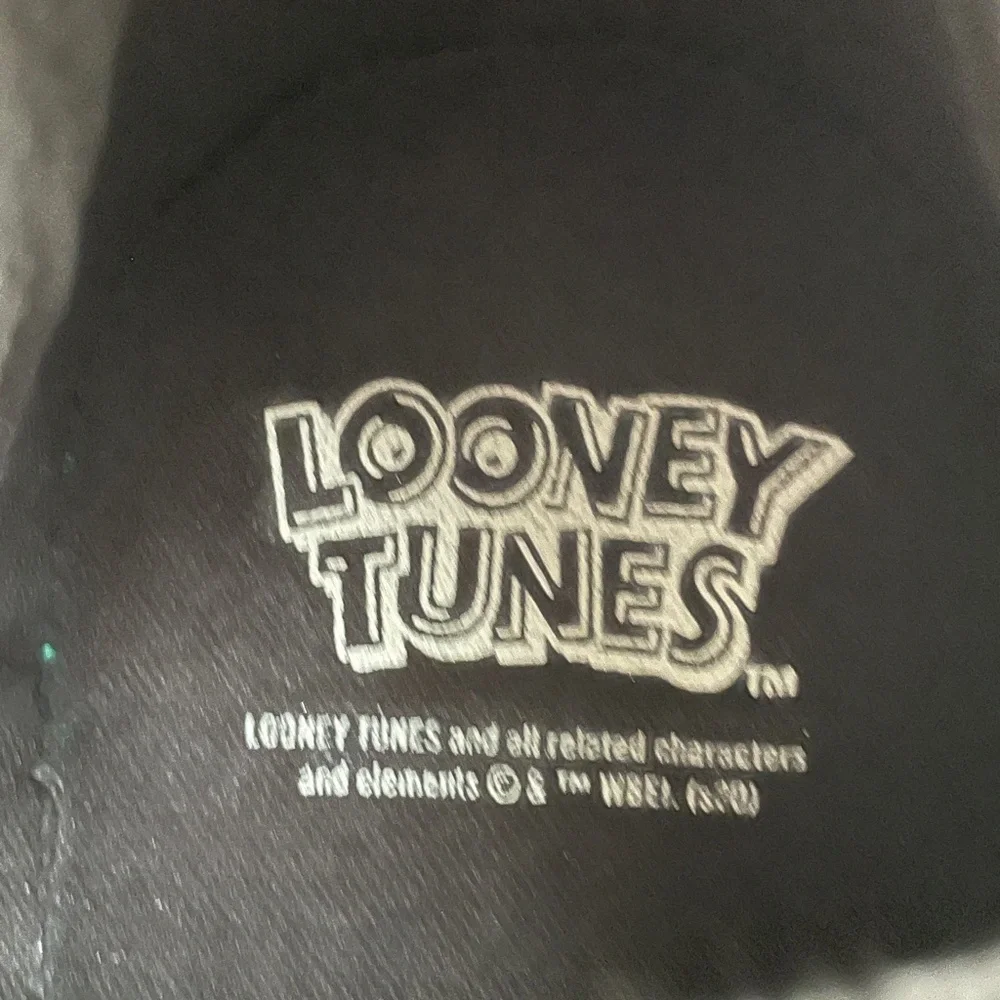 Looney Tunes Bugs Bunny Womens 11.5 Canvas Sneaker Low Cut Fun Cartoons Bold - Picture 11 of 13